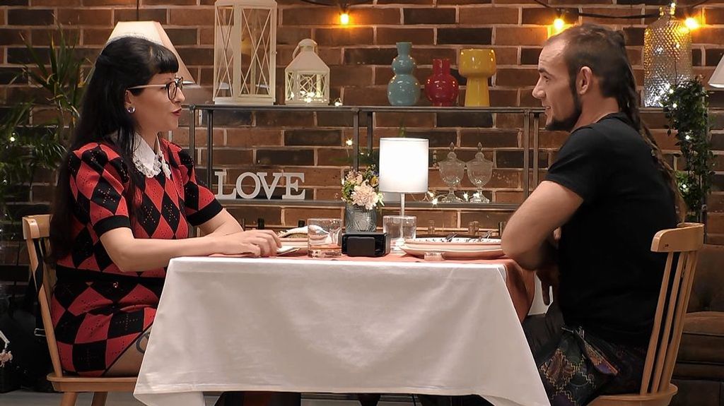 Analís advierte a su cita in extremis en ‘First Dates’: “Yo no quiero ser madre”