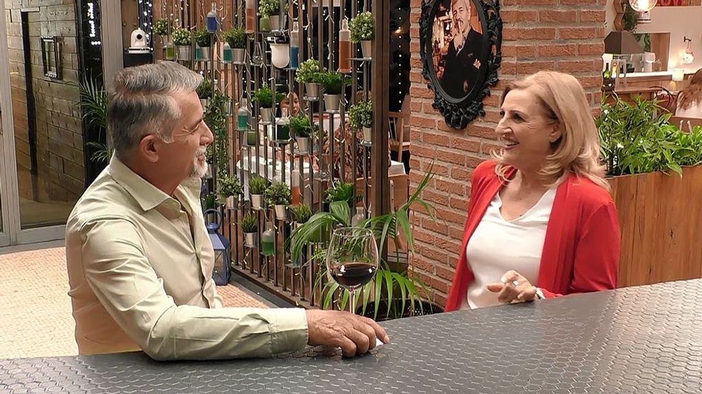 Inma y José durante su cita en 'First Dates'