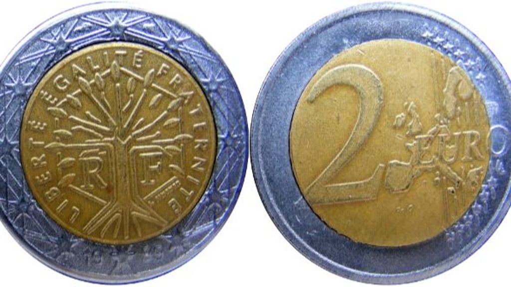 Moneda dos euros falsa