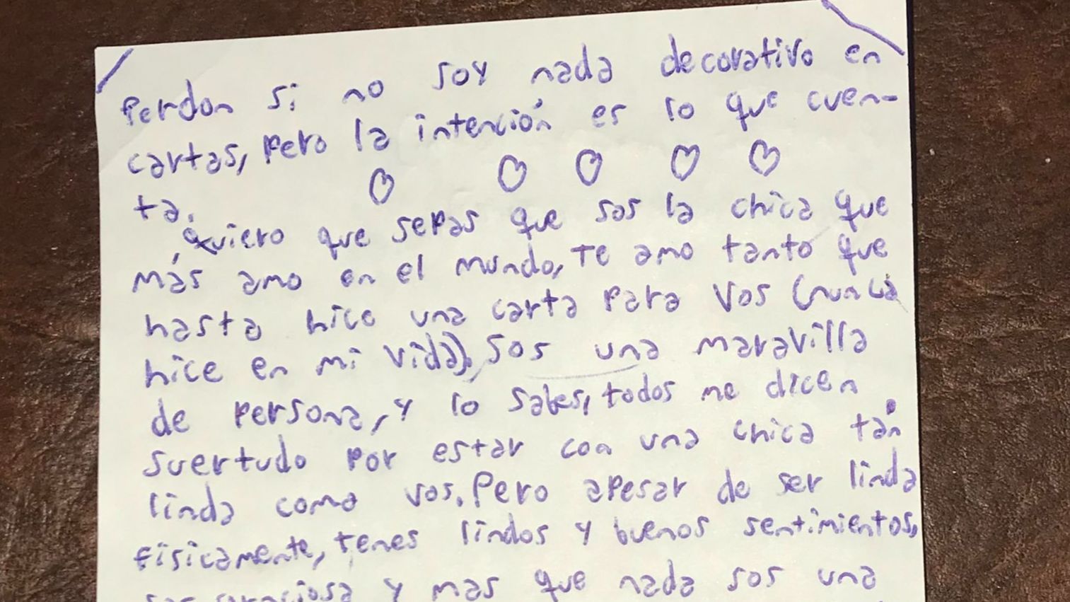 Carta De Amor Para Novia La emotiva carta de amor de un niño de 12 años a su novia que enternece las  redes: "Mi vida sos vos y la Play"