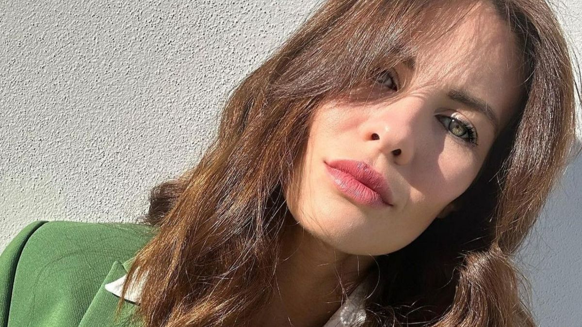 Jessica Bueno se prepara para el verano: así es su favorecedor cambio de look