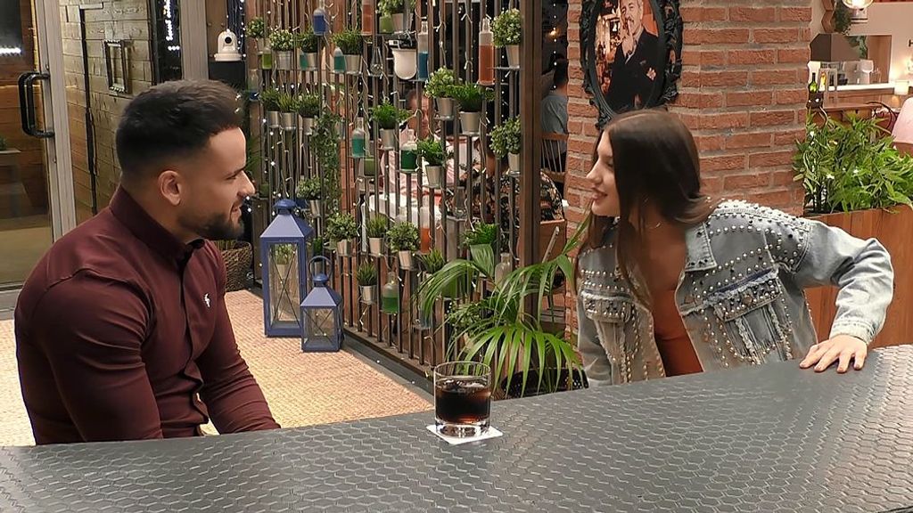 Jesús y Cristina durante su cita en 'First Dates'