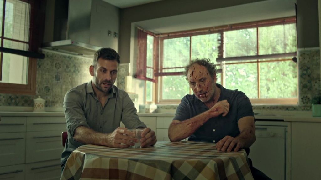 Martin y Carlos, los protagonistas de uno de los vídeos de la nueva campaña de la DGT sobre el alcohol y sus consecuencias