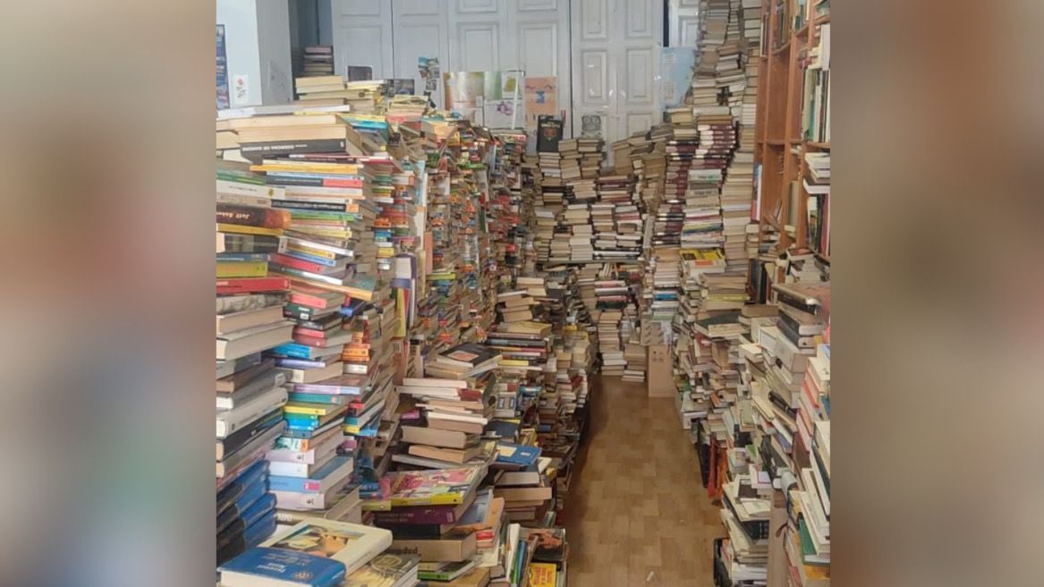 Rafael, creador de la biblioteca de los Libros Libres: "Quiero que los libros nunca se destruyan, os pertenecen a todos"