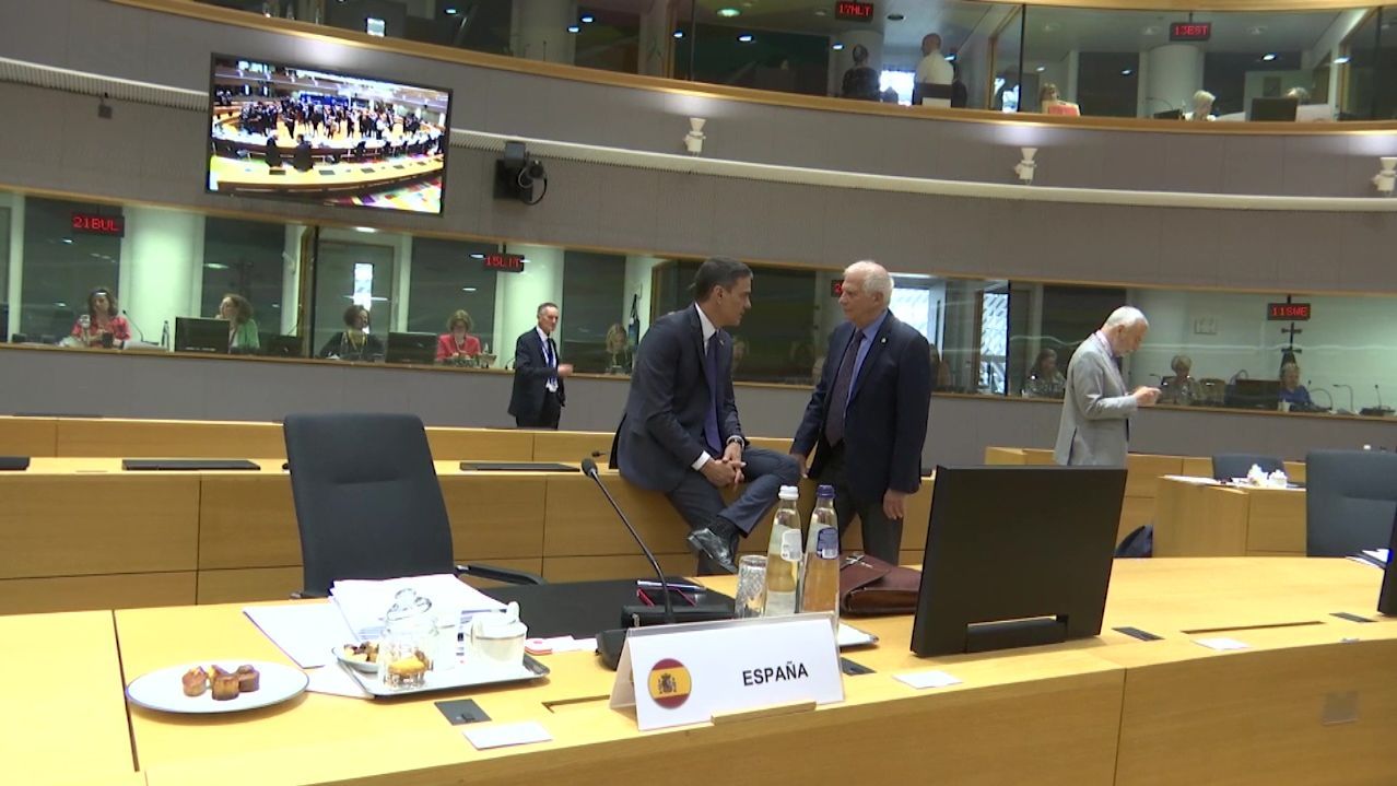 El acuerdo en Extremadura entre PP y Vox, munición electoral para la campaña del 23J