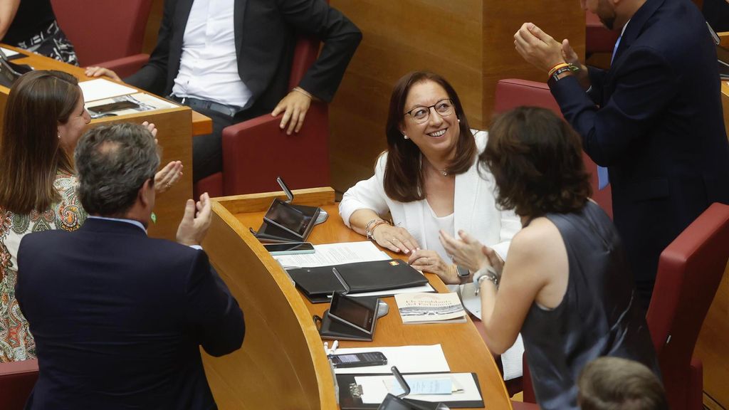 La antiabortista Llanos Massó, de Vox, elegida presidenta de las Cortes valencianas