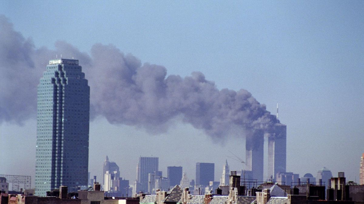 Archivo - Las Torres Gemelas del World Trade Center de Nueva York en el día de los atentados del 11 de septiembre de 2001