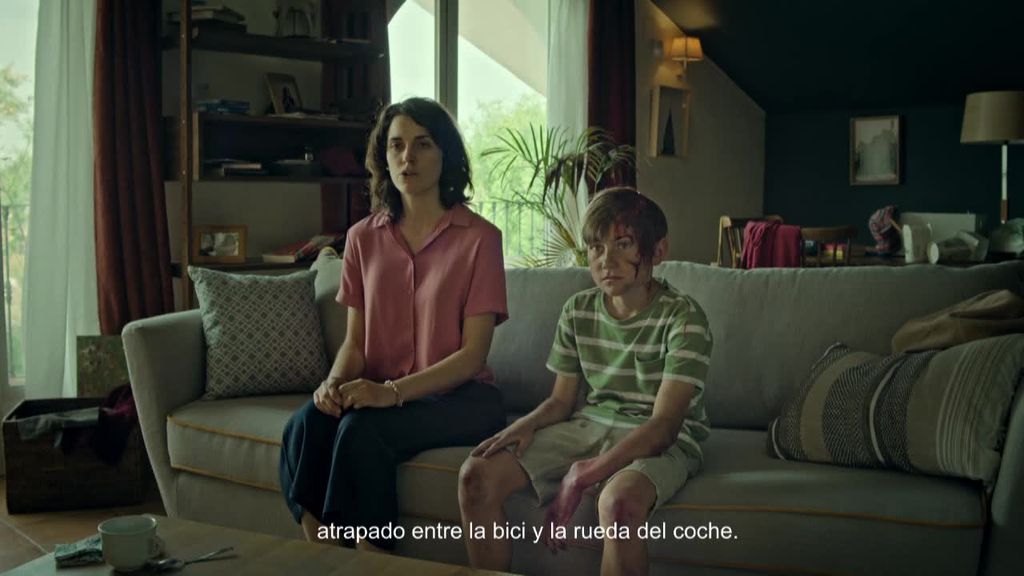 Cristina y Lolo, los protagonistas de uno de los vídeos de la nueva campaña de la DGT sobre el alcohol y sus consecuencias