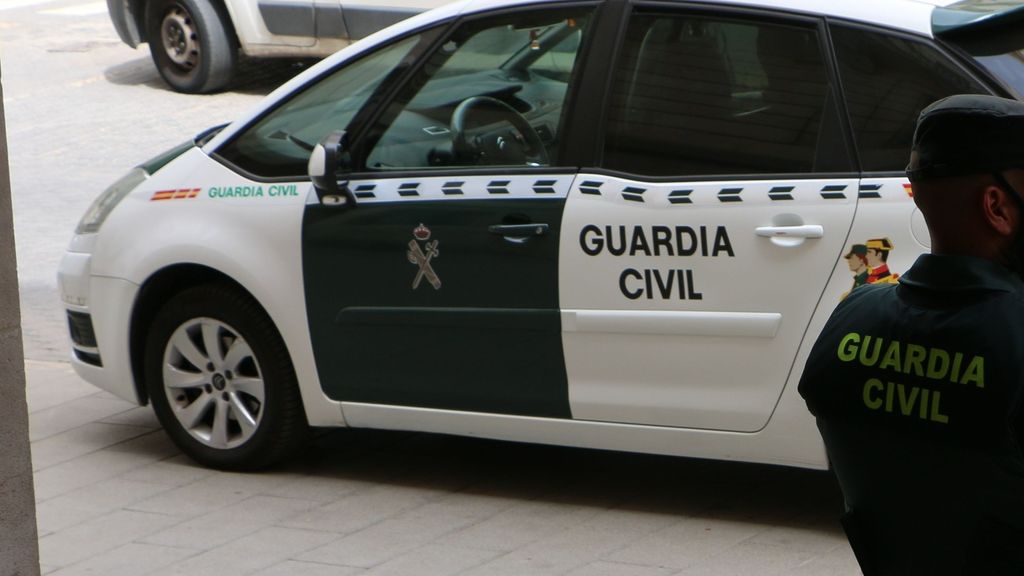 Muere un hombre al precipitarse desde un balcón cuando estaba de despedida de soltero en Conil, Cádiz