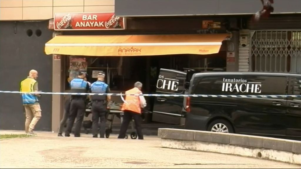 Un hombre, detenido tras entregarse a la Policía confesando haber asesinado a una mujer en un bar de Pamplona