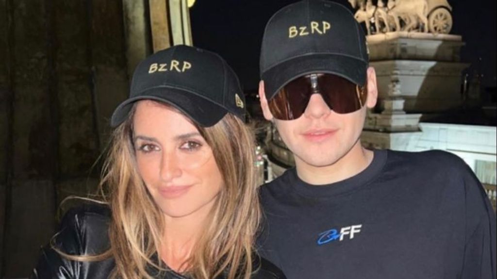 Las fotos de Penélope Cruz y Bizarrap juntos que arrasan en la Red: "Dale Biza, explótame la pista"