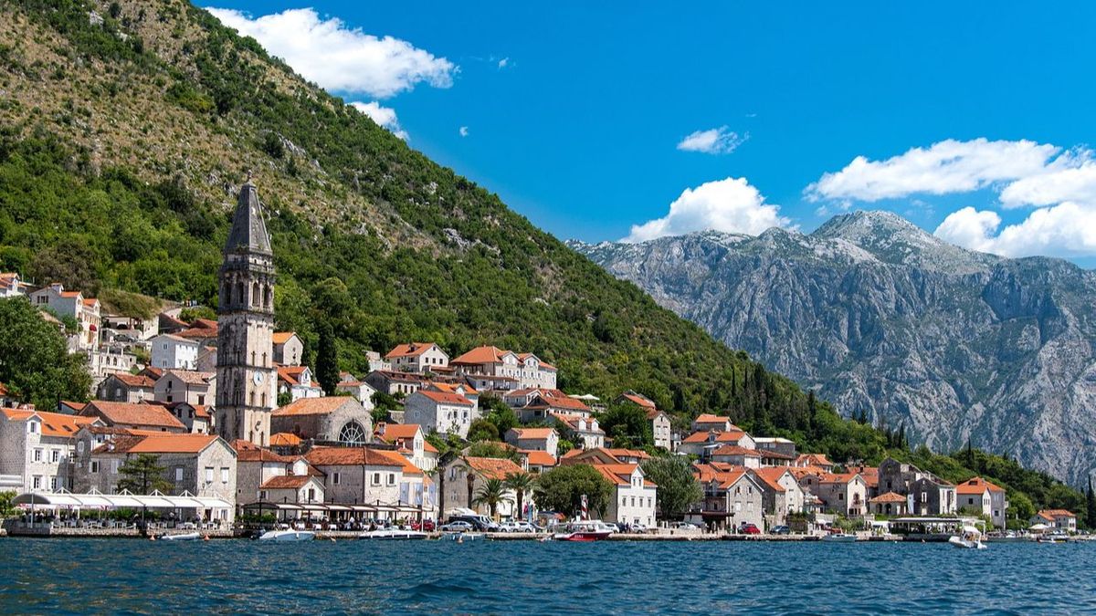 Ensenada de Kotor, en Montenegro