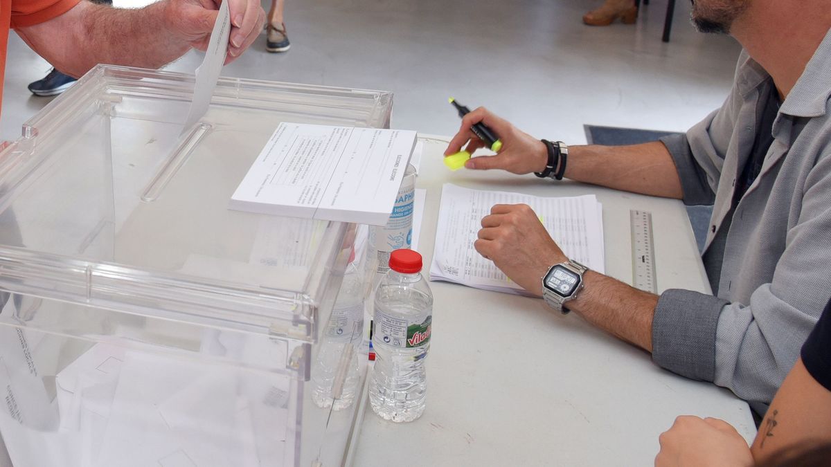 Las Juntas Electorales, llenas de alegaciones para evitar ser miembro de una mesa electoral