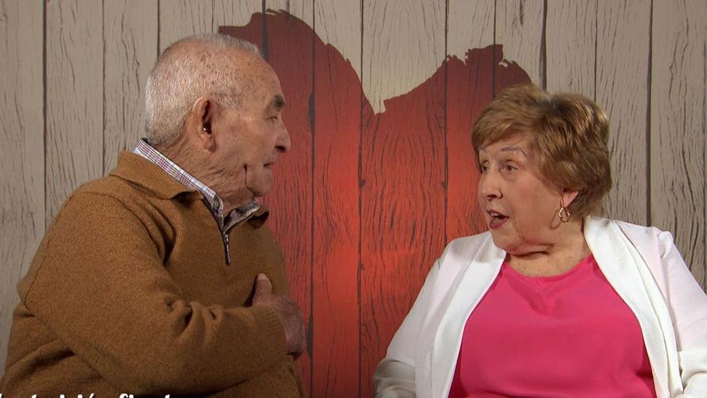 María y Juan durante su cita en 'First Dates'