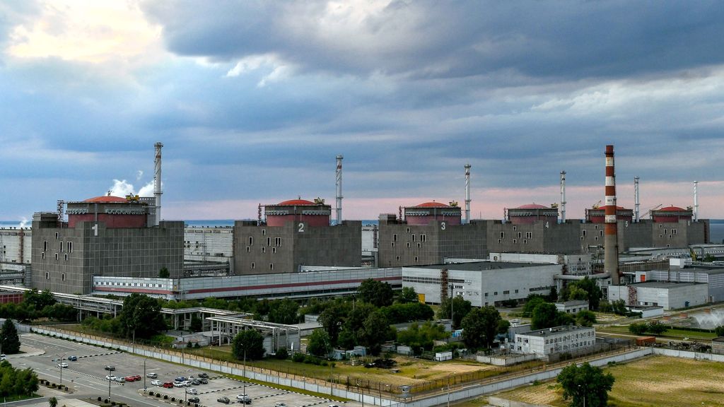 Alerta en la central nuclear de Zaporiyia: Ucrania acusa a Rusia de colocar explosivos y avisa a la población