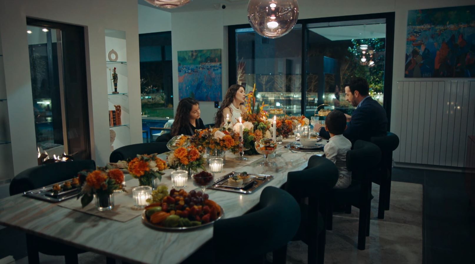 El comedor es el principal punto de reunión de Neslihan y Murat con sus hijos