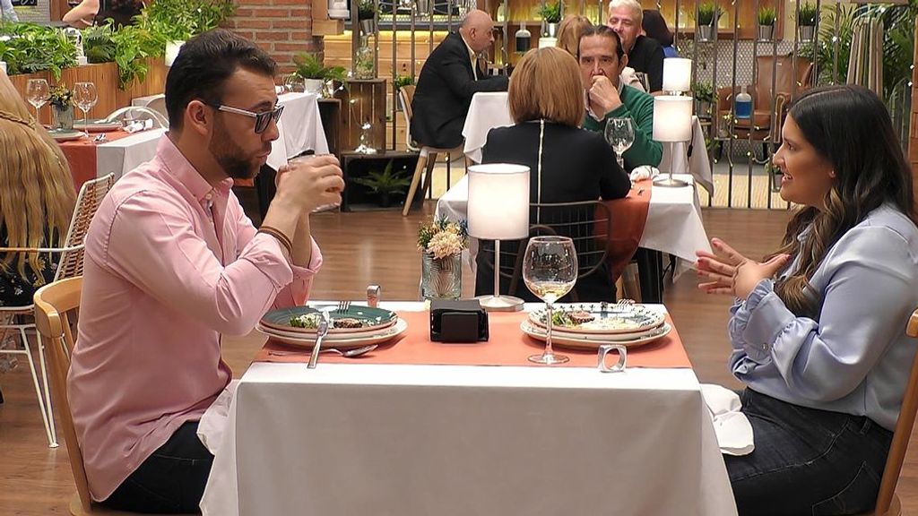 Yoli y David durante su cita en 'First Dates'