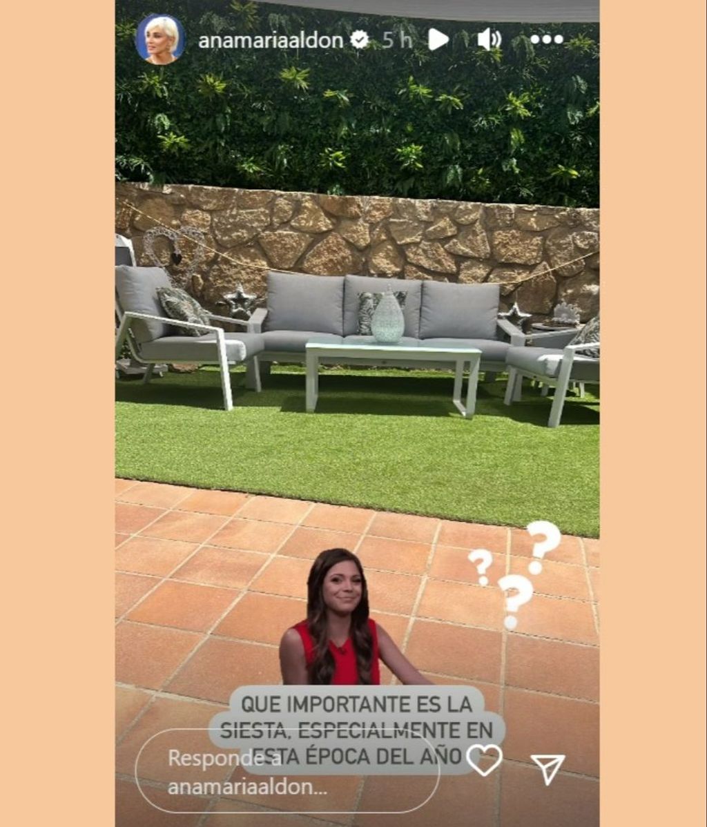 Ana María Aldón abre las puertas del jardín de su chalet