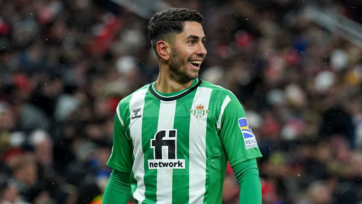 El atacante canario Ayoze Pérez en un partido con el Betis