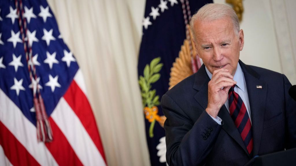 Estados Unidos anuncia el envío de bombas de racimo a Ucrania para “defenderse” de Rusia