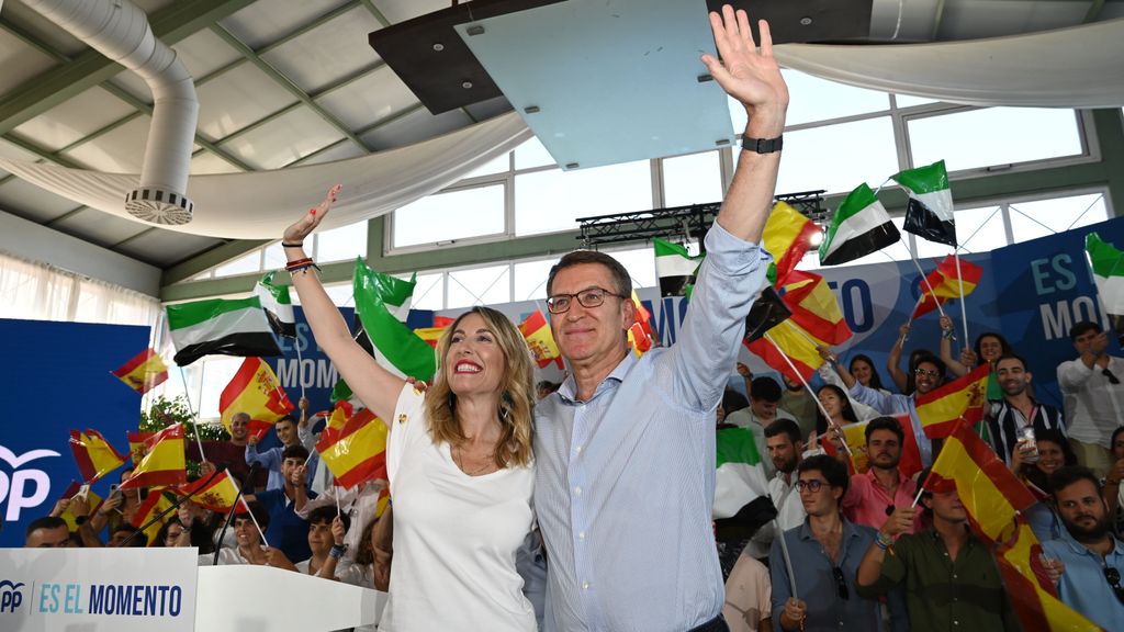 Feijóo, en un acto de campaña en Badajoz con María Guardiola