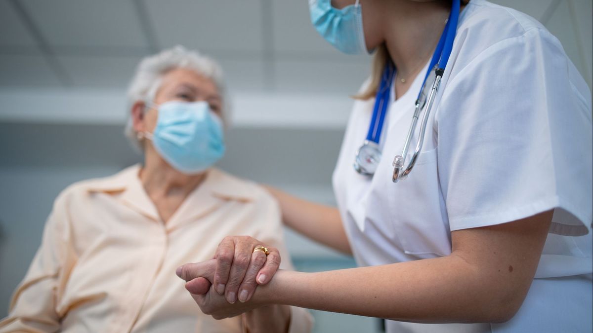 La respuesta viral de un enfermero a un usuario que se niega a llevar mascarilla en la unidad de oncología