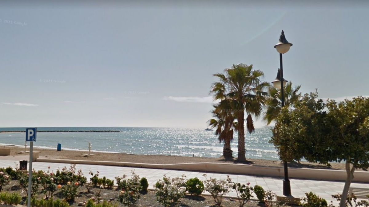 Muere un hombre ahogado en una playa de Castellón tras acudir a rescatar a tres niñas atrapadas