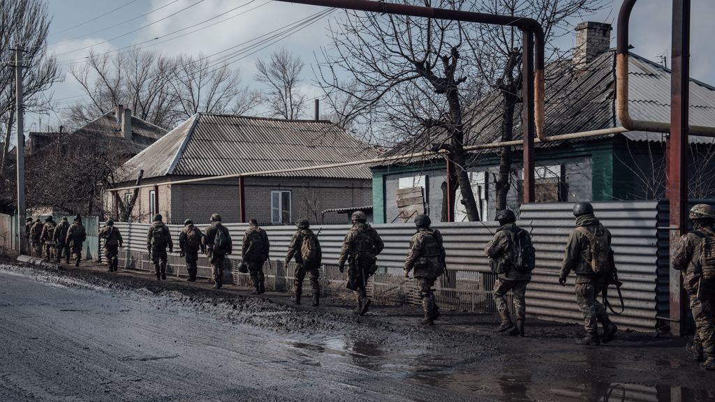 Soldados ucranianos en Bajmut, en marzo de 2023