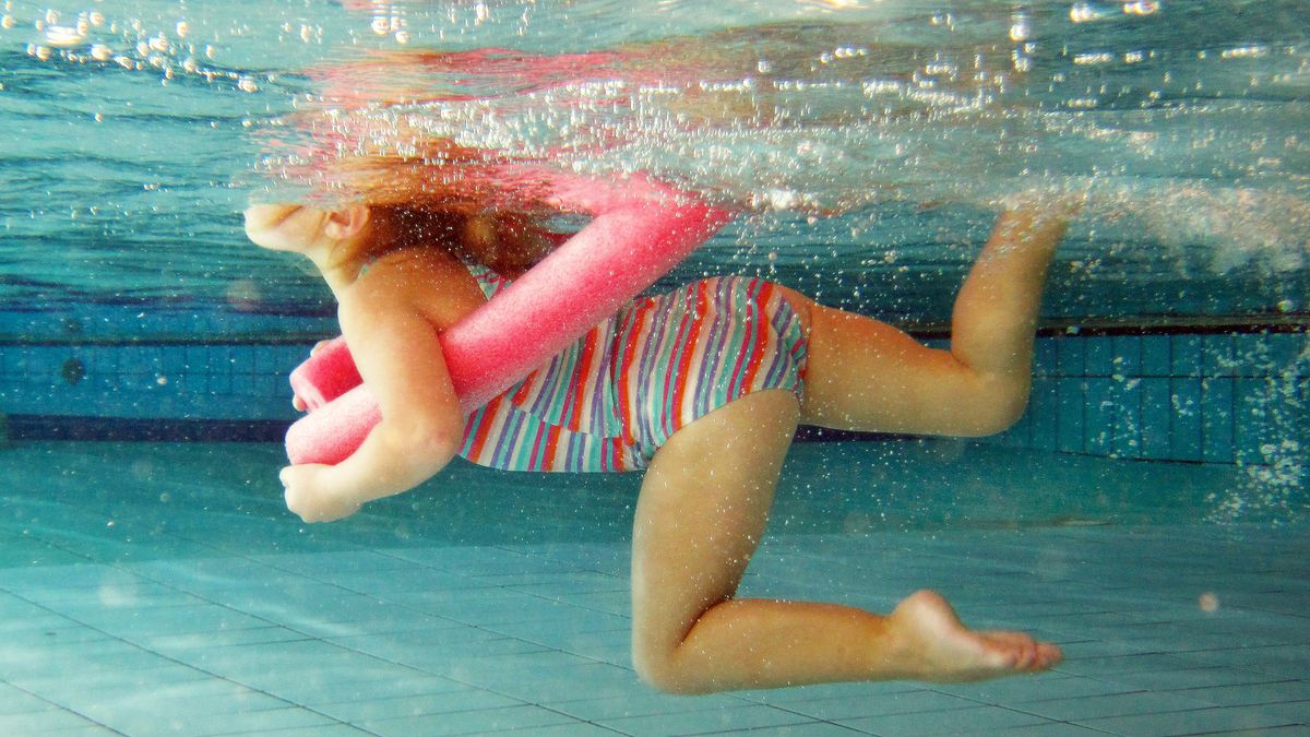 La regla 10/20 previene el ahogamiento de los niños