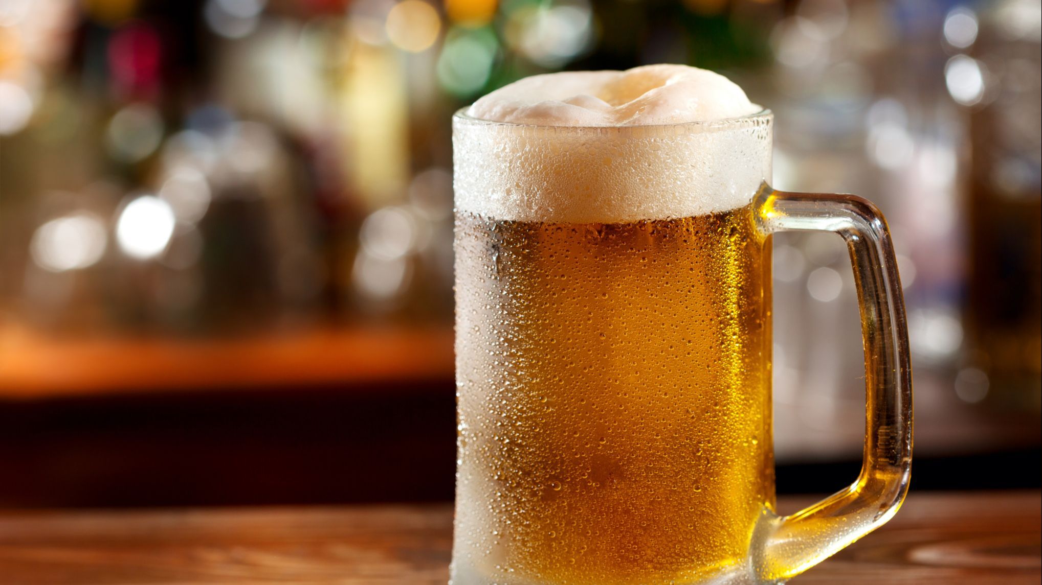 La cerveza fría no te quita el calor