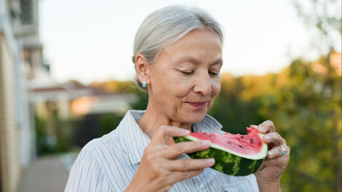 Ola de calor: ¿Qué alimentos son buenos para evitar lipotimias y bajadas de tensión?