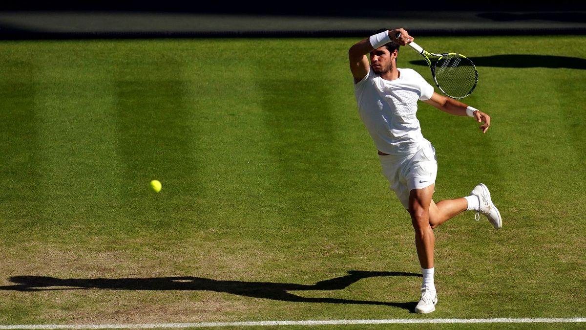 El tenista murciano, Carlos Alcaraz se clasifica para semifinales de Wimbledon tras eliminar al danés Holger Rune