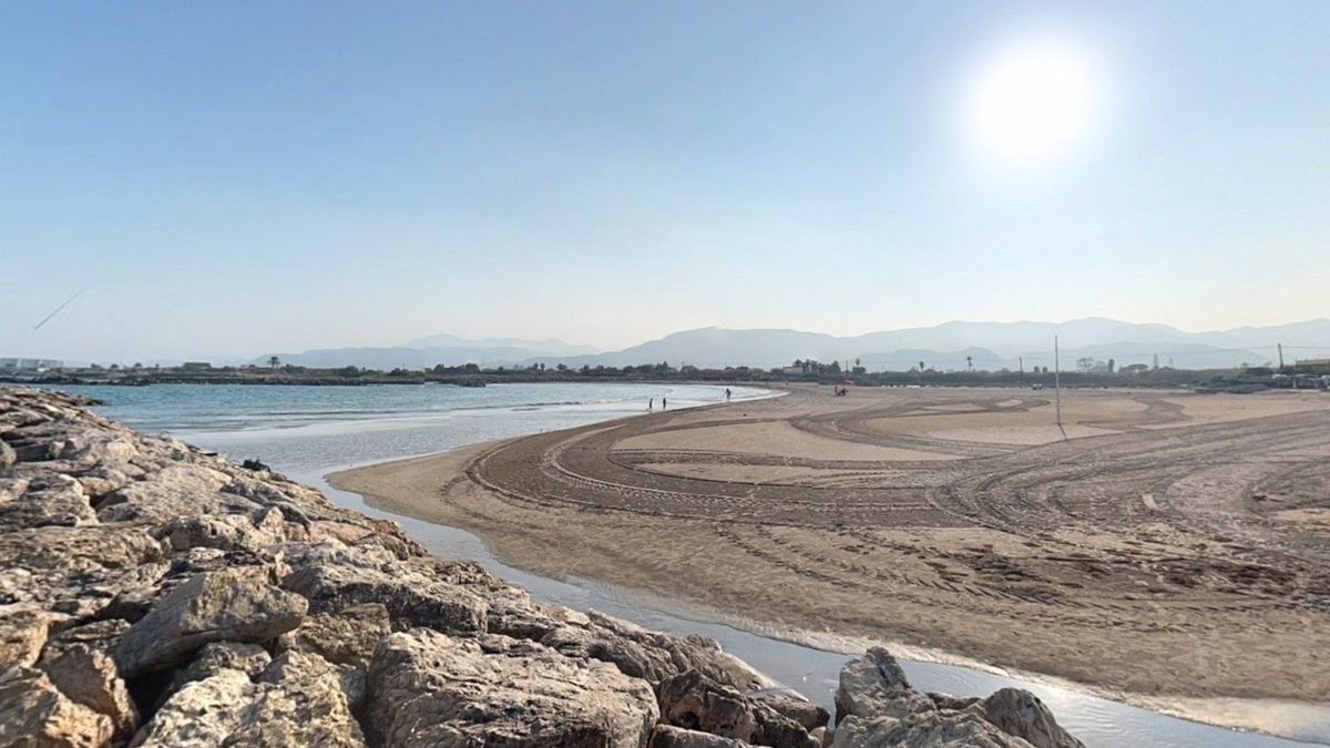 Muere ahogado un hombre en la playa l'Estany de Cullera