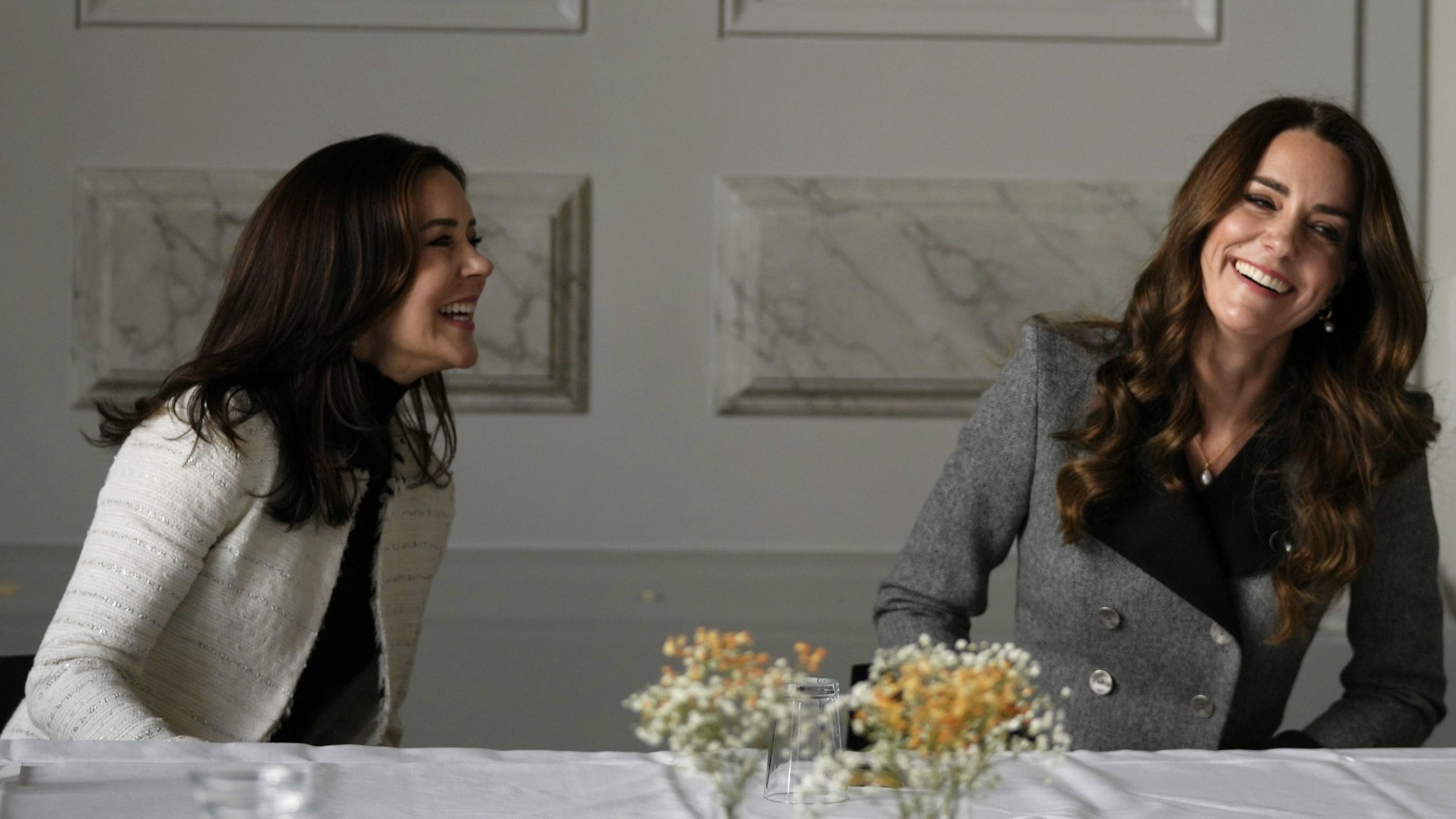 Kate Middleton y Mary de Dinamarca. FUENTE: Cordonpress