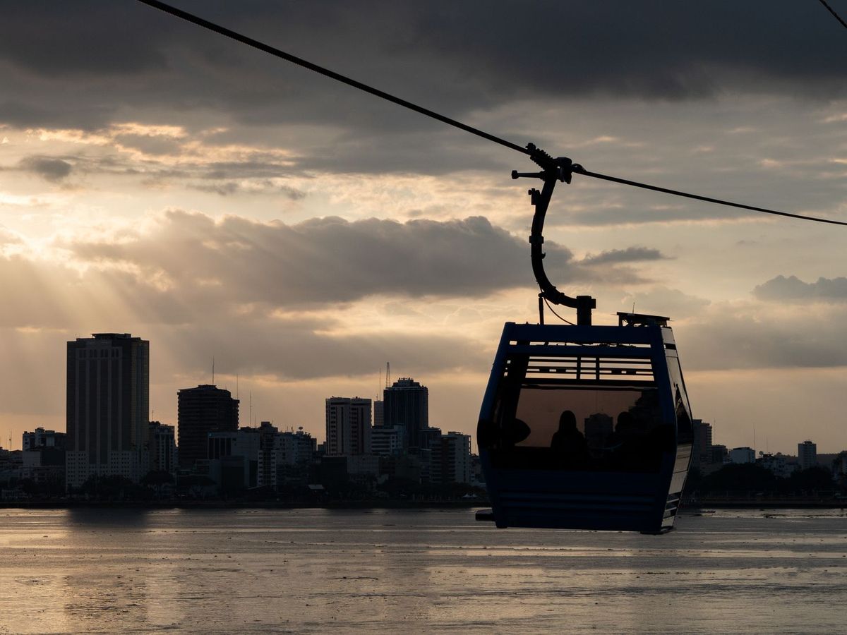 Tienen sexo en el teleférico de Guayaquil, se difunde y despiden al autor