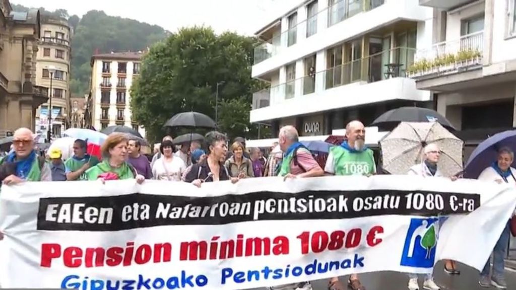 Los pensionistas vascos piden en las calles una pensión mínima de 1.080 euros