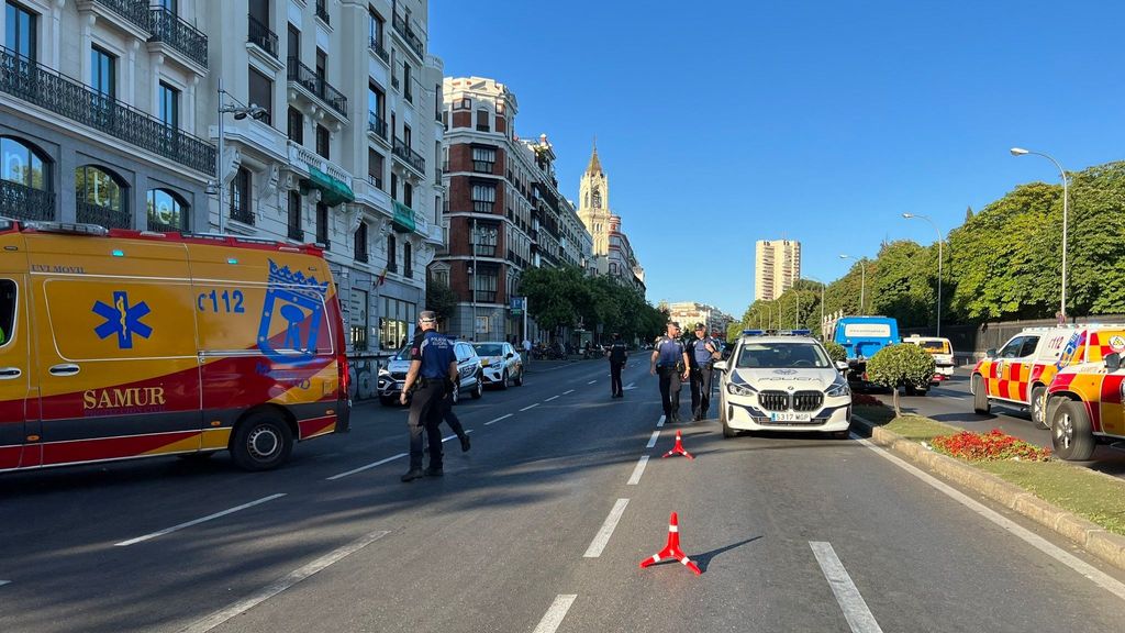 Heridos tres jóvenes por un atropello múltiple en la Plaza de la Independencia, en Madrid