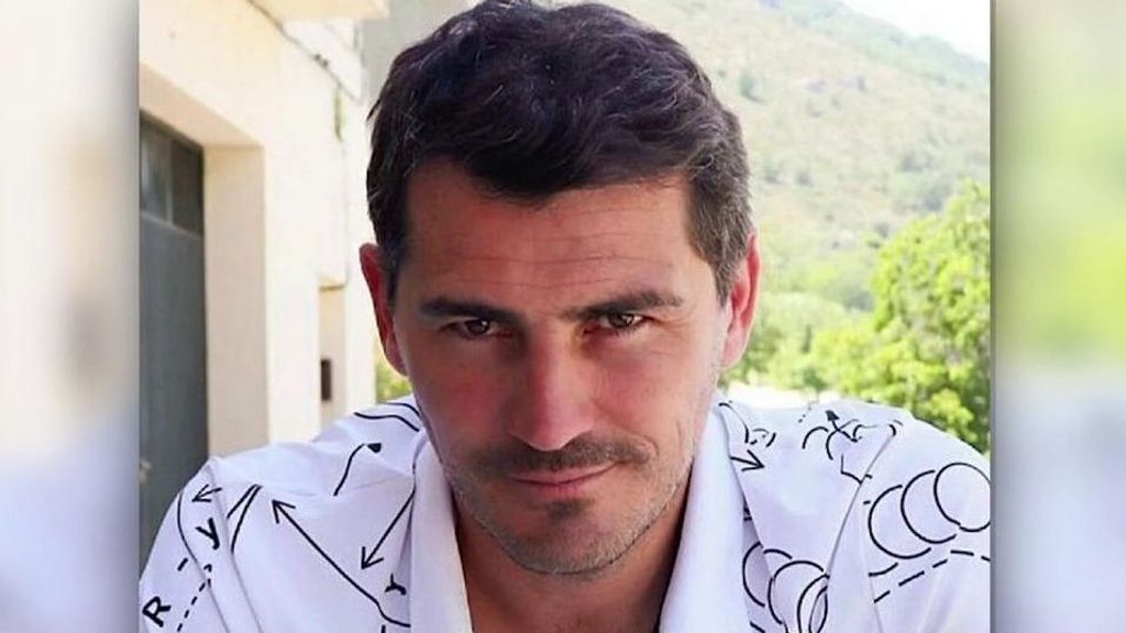 Iker Casillas tontea con Bea Retamal en redes sociales