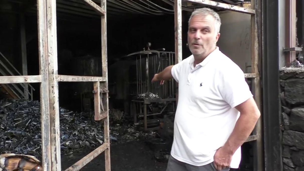 Constantino, entre lágrimas, tuvo que elegir entre su bodega o vivir