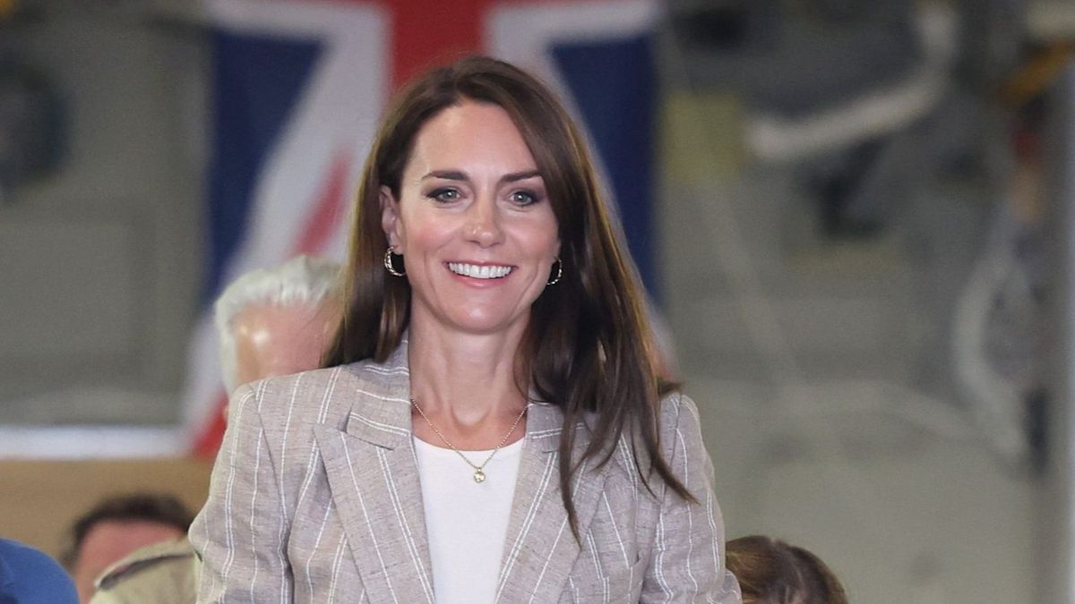 Kate Middleton luce una melena brillante y sin frizz