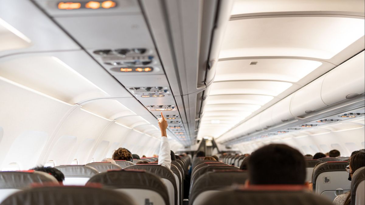 Un expiloto revela la regla de oro en un avión que te "puede salvar la vida" en una emergencia
