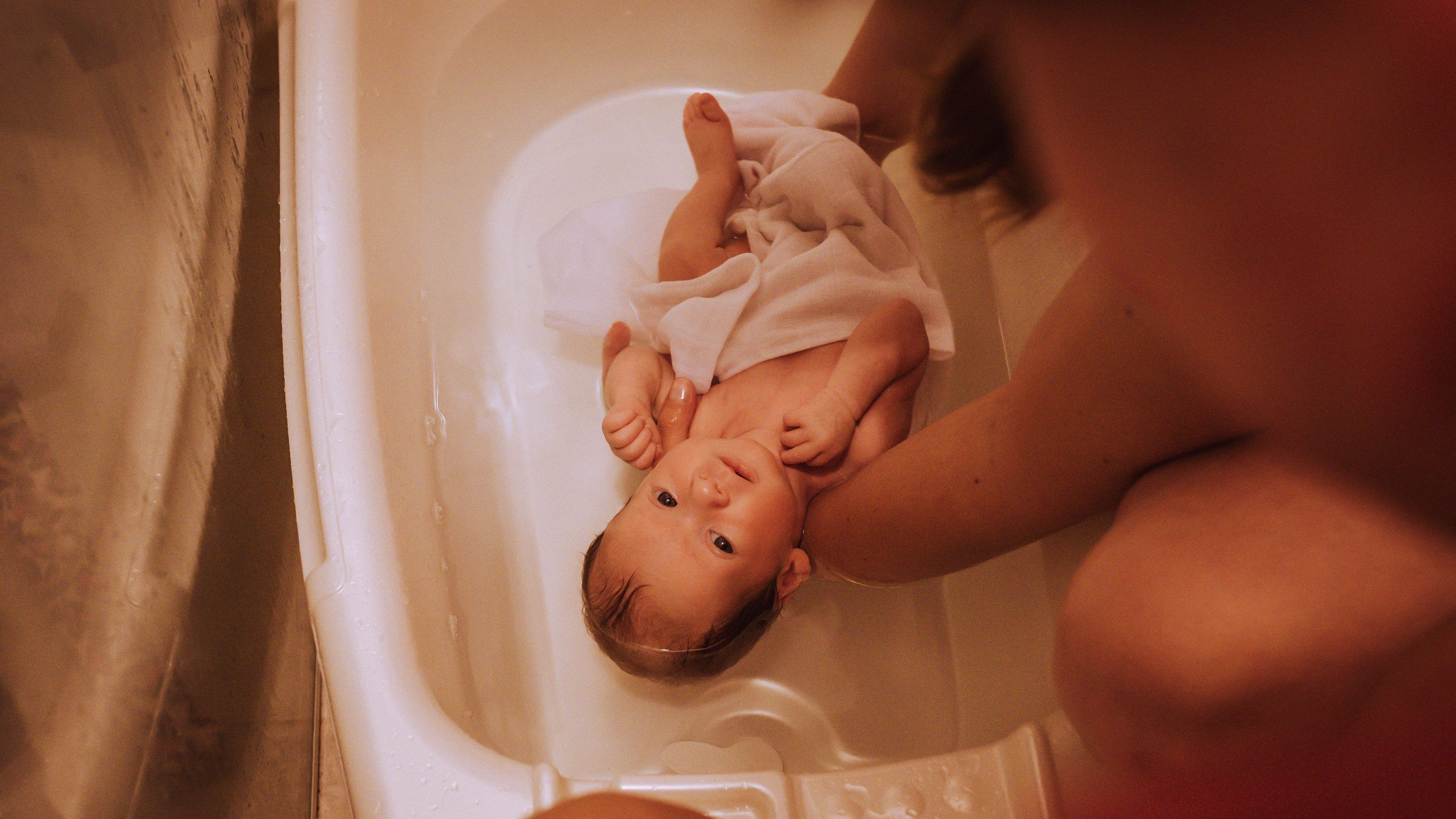 El baño del bebé: un momento especial