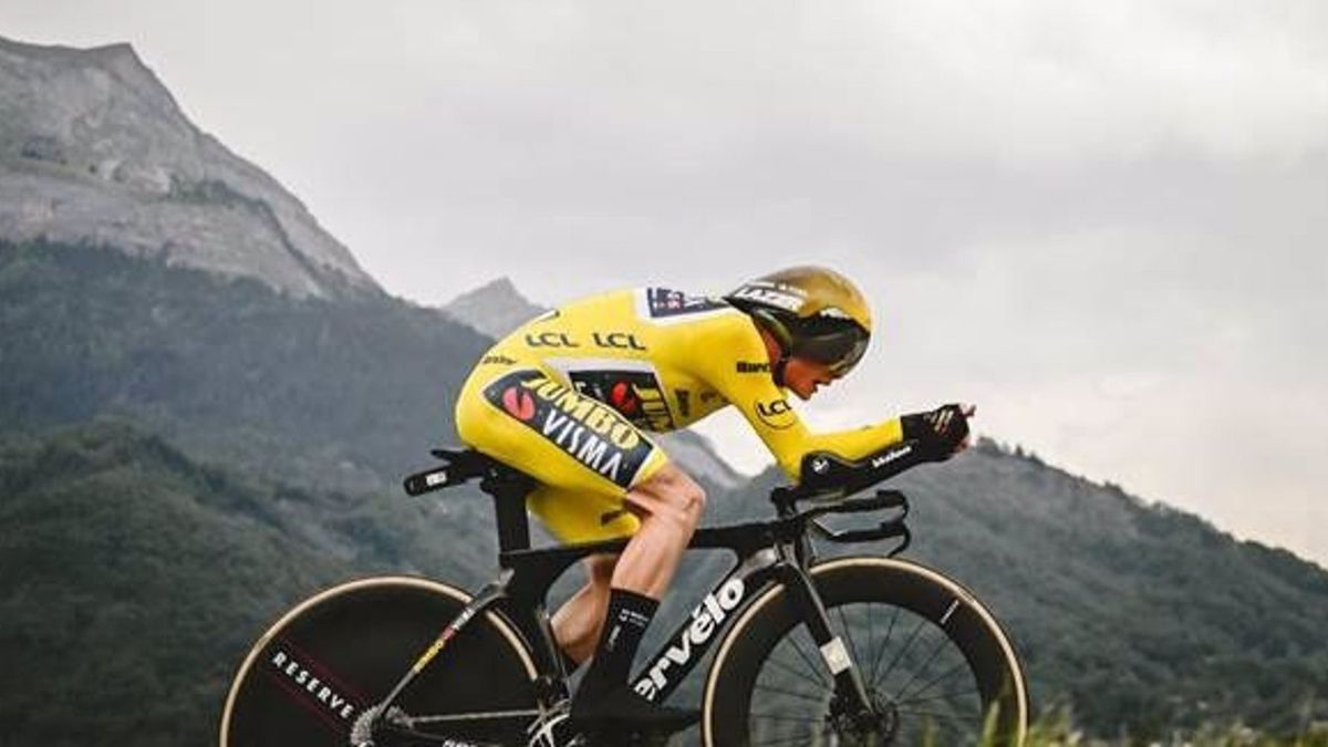 El ciclista danés Jonas Vingegaard durante la contrarreloj del Tour de Francia 2023