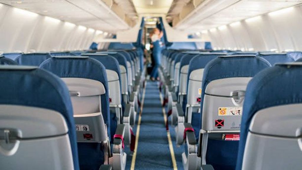 Cabina interior de avión.