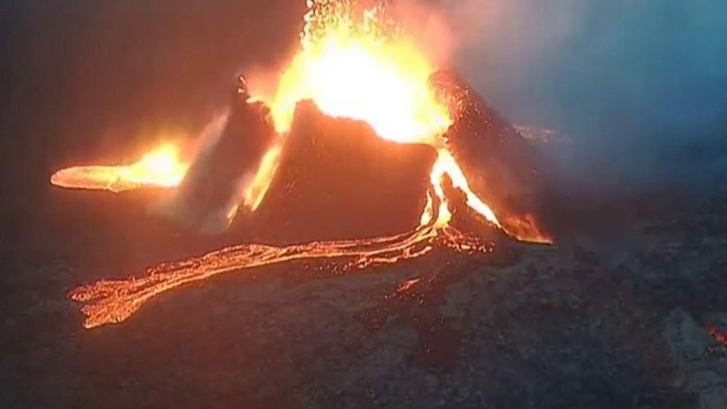 La espectacular imagen del volcán de Islandia