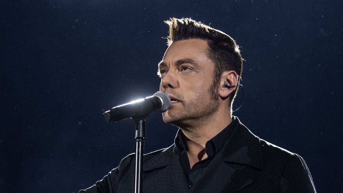 Tiziano Ferro en un concierto en Nápoles, Italia