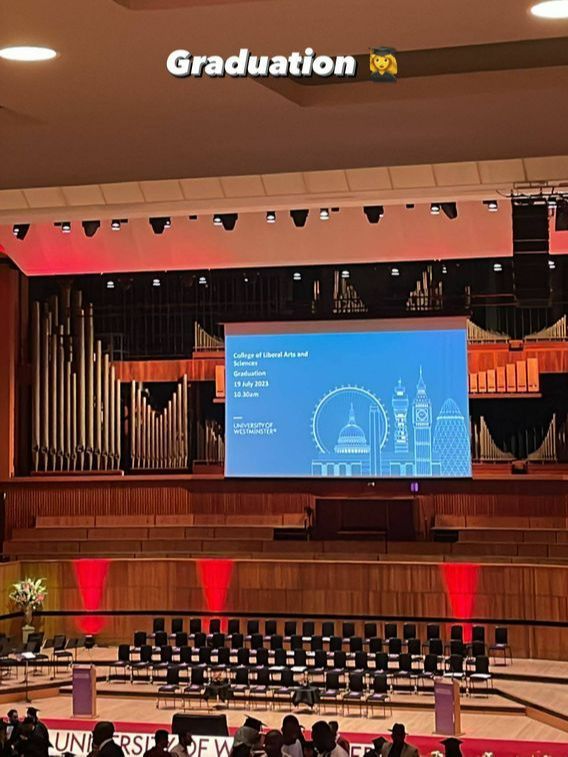 Luis Figo, orgulloso de su hija Martina, compartía esta fotografía en su graduación