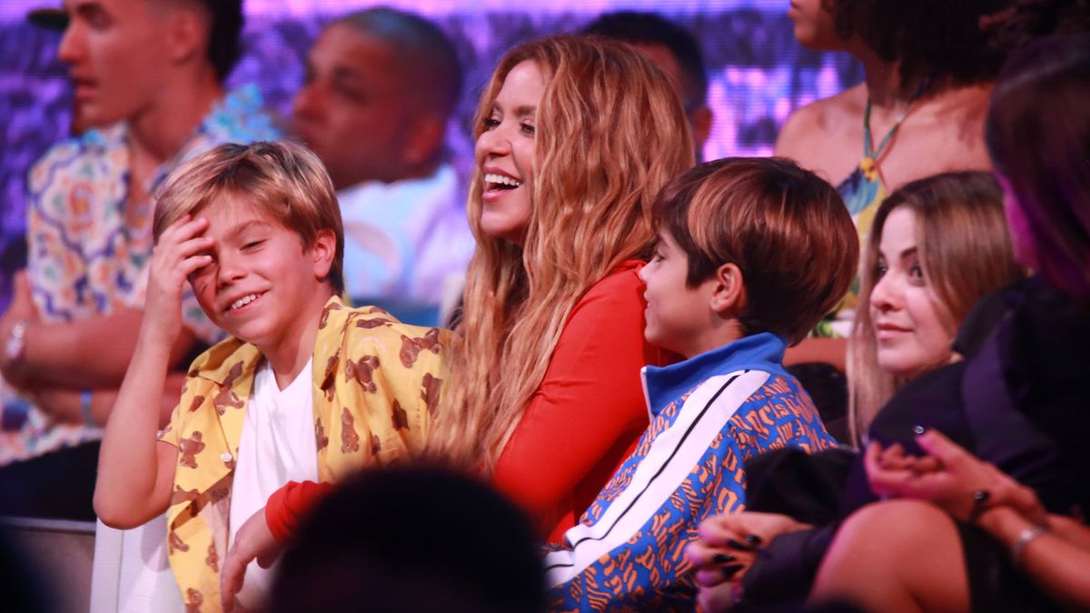 Shakira con sus hijos, Sasha y Milan