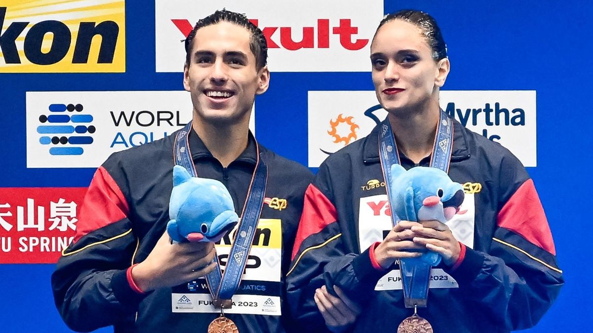 Dennis González y Mireia Hernández se cuelgan el bronce en el dúo mixto libre de Fukuoka.