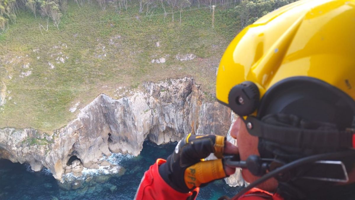 Encuentran en su casa a un nadador al que se buscó por aire y tierra en Santoña: volvió por sus propios medios